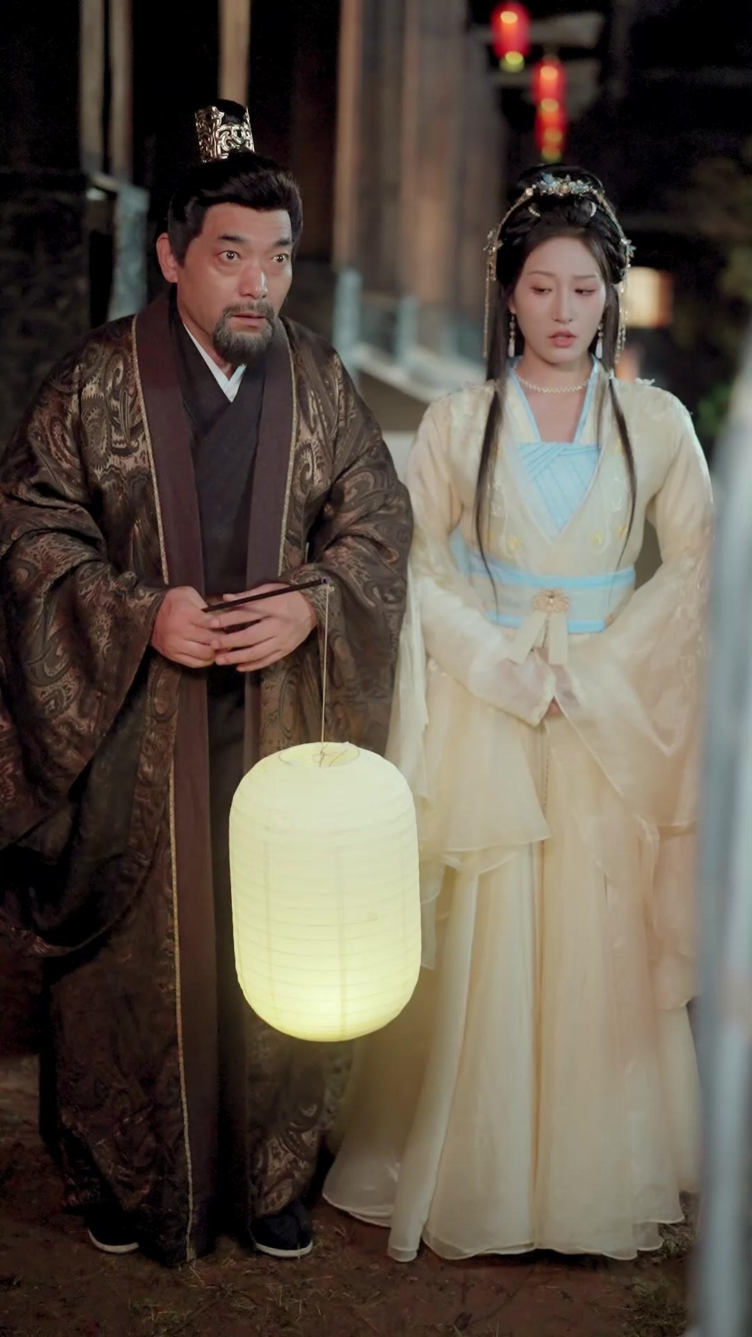 من يلمس الذهب يدفع عمره