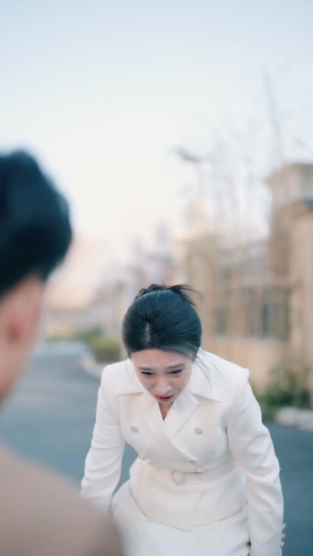 Dikhianati oleh suami