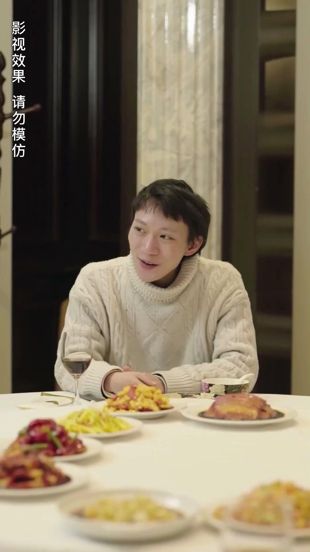 LA CHUTE ET LA COURONNE