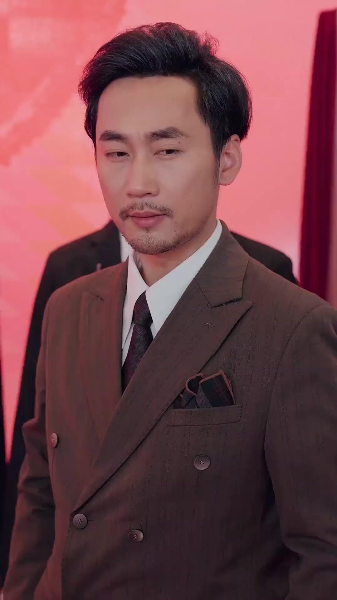 （더빙）문밖의 남편