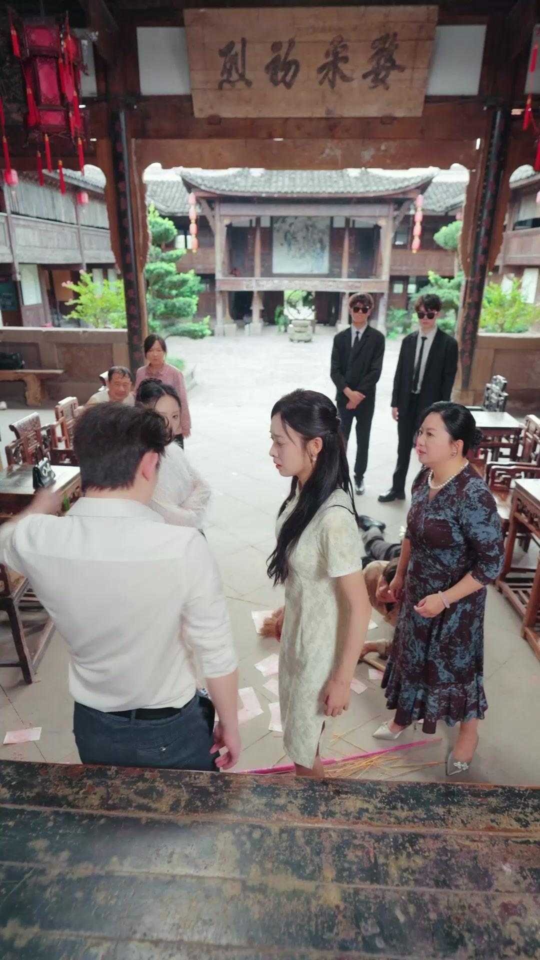 L'EXTRÊME DISCRÉTION