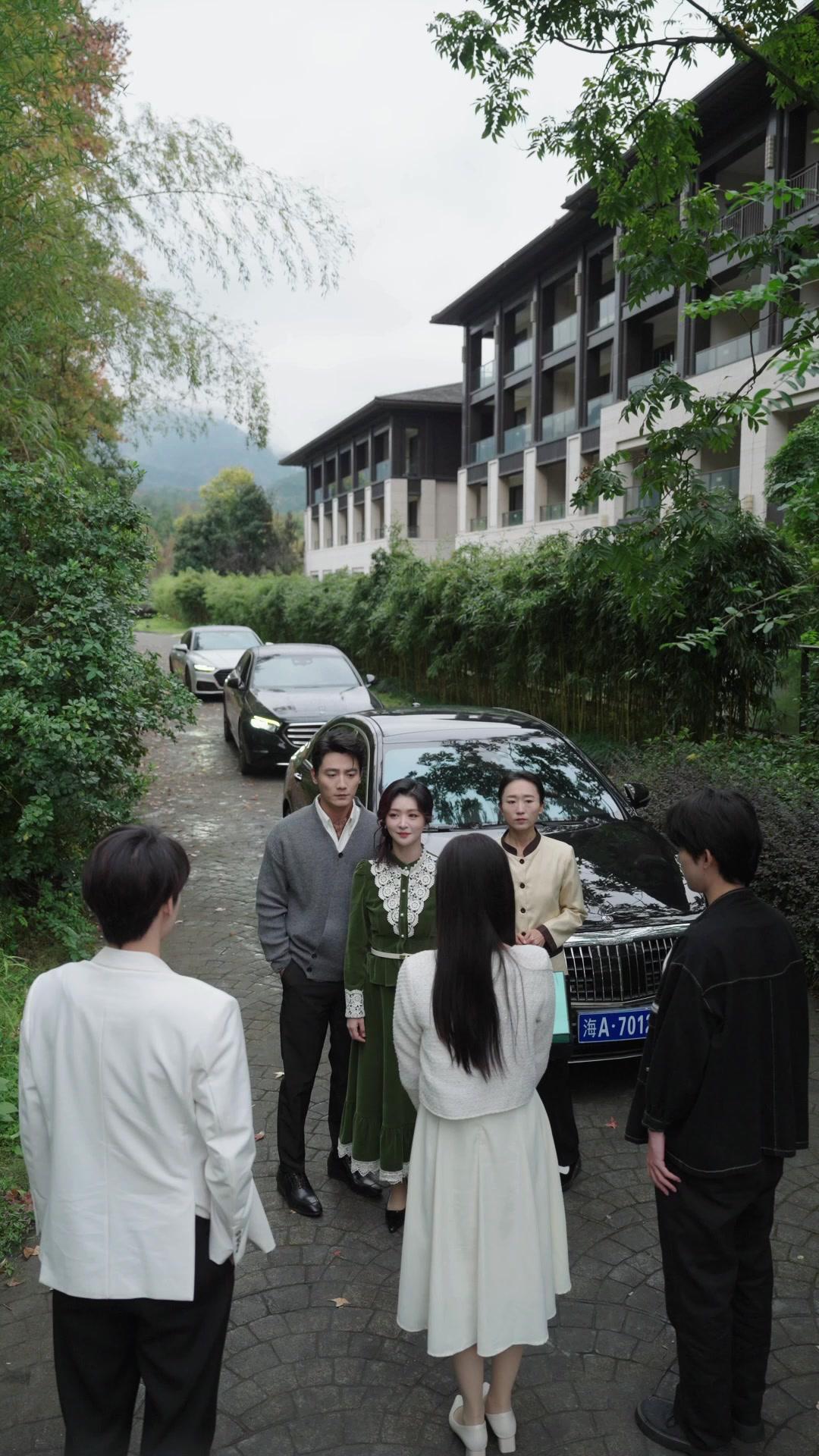 Jiwaku Jenderal, Tubuhku Istri CEO