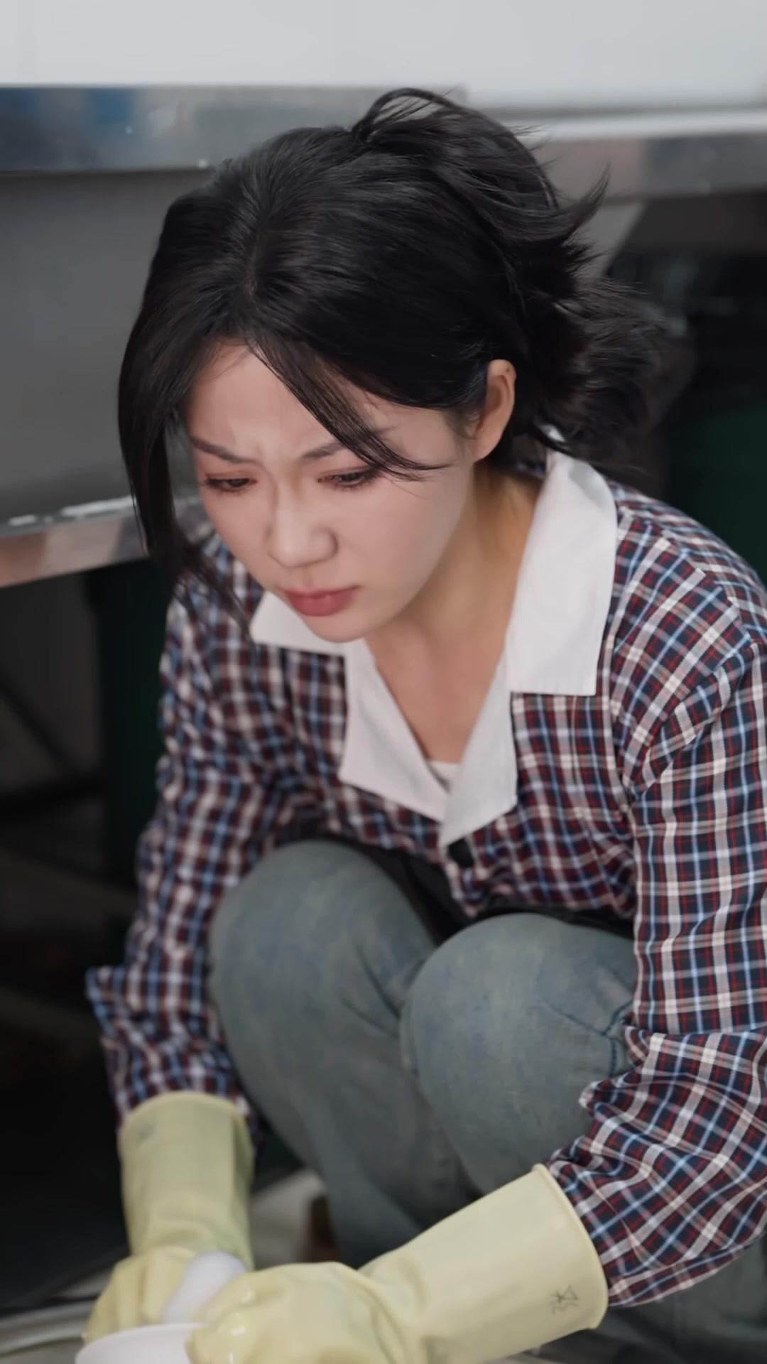 Topeng Palsu Keluarga