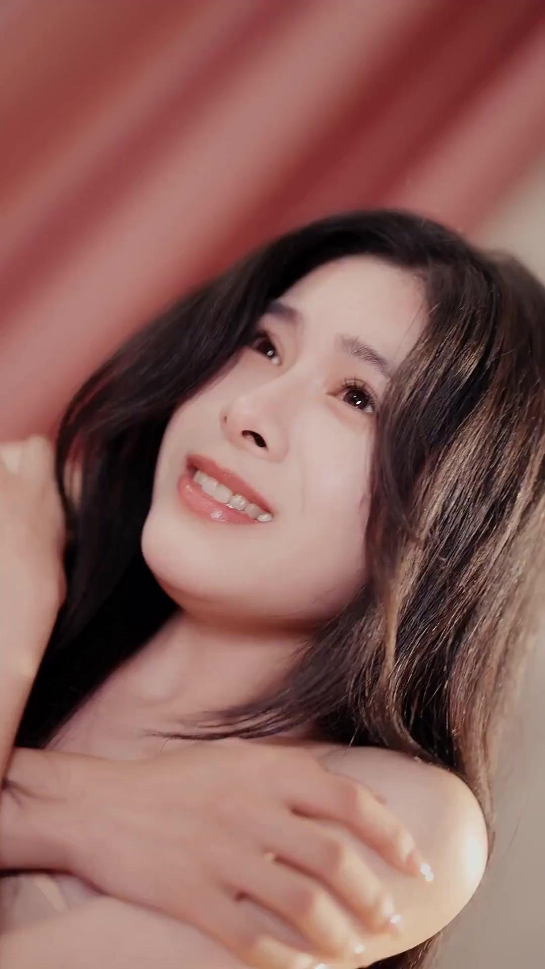 (Dubbed) System's Ultimatum: Love Me, Boss Lady!