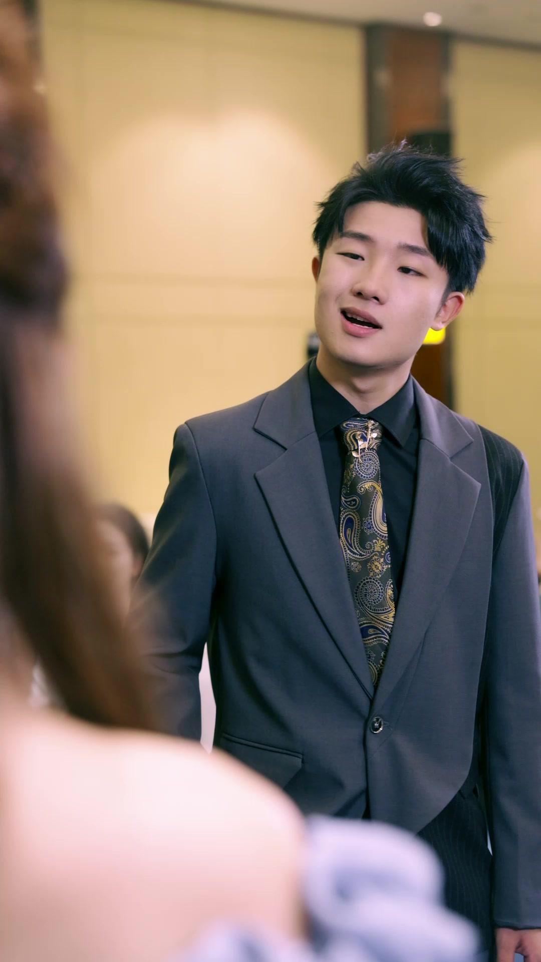 Secret King, Surprise Dad!