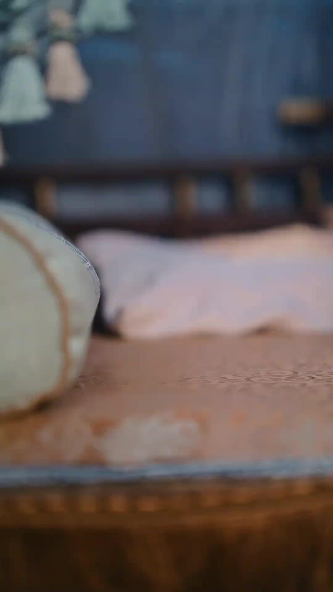 Taşın Altındaki Işık