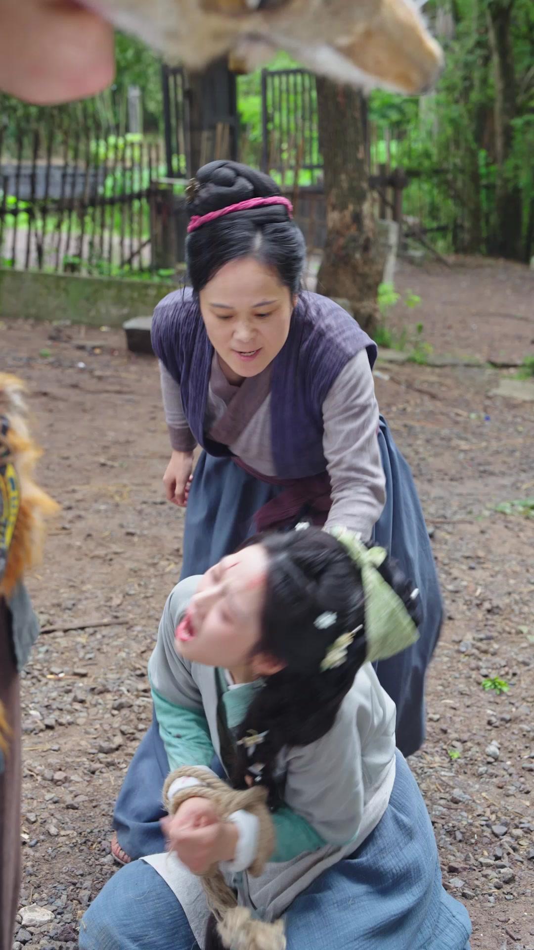 صيّاد الجبال… وزوجته المدلّلة