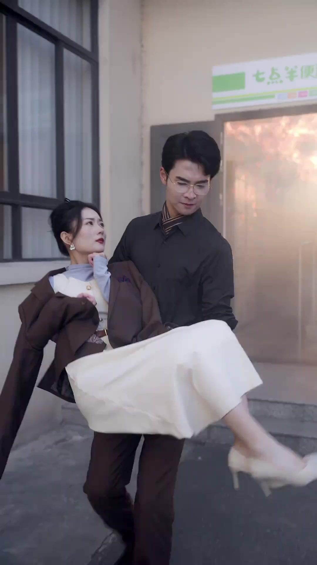 Trọng Sinh Nữ Cường Vì Sự Nghiệp