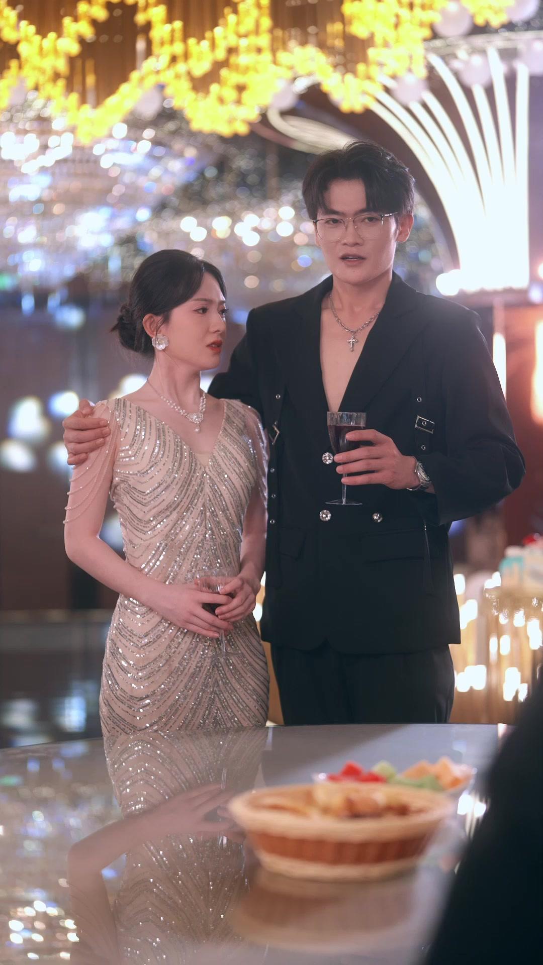 The Billionaire Disguises to Claim Me?