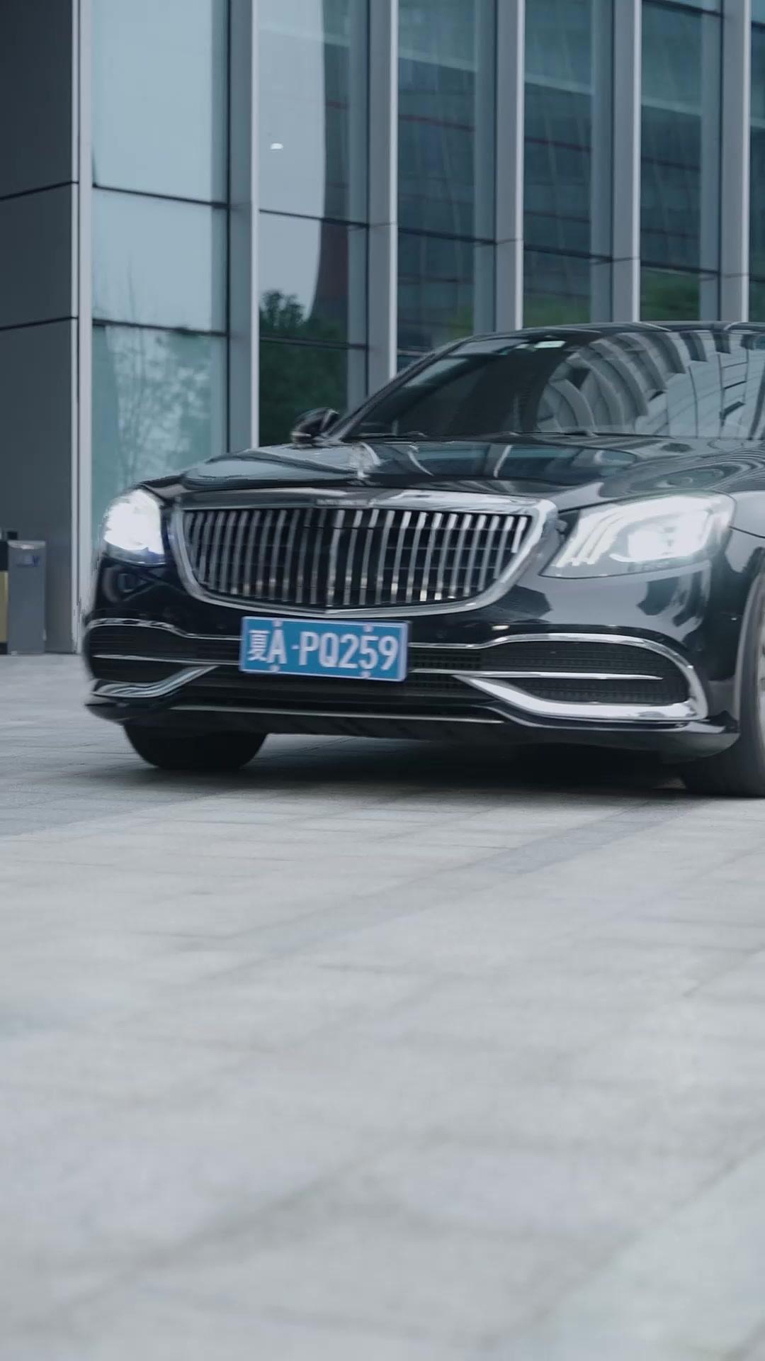 Reborn to Pick: Genius Son or Grateful Girl?