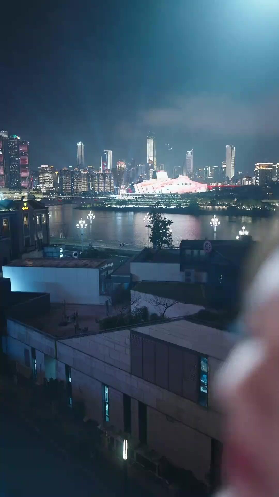 قبلة مسمومة