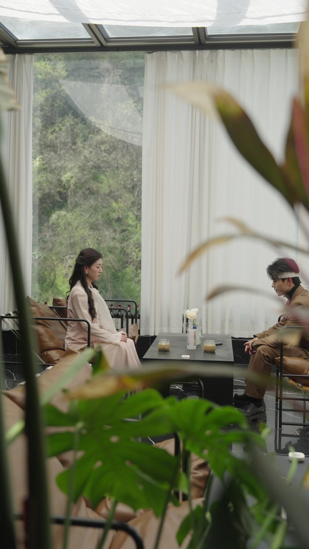 Cinta Terluka, Tak Bisa Bersatu