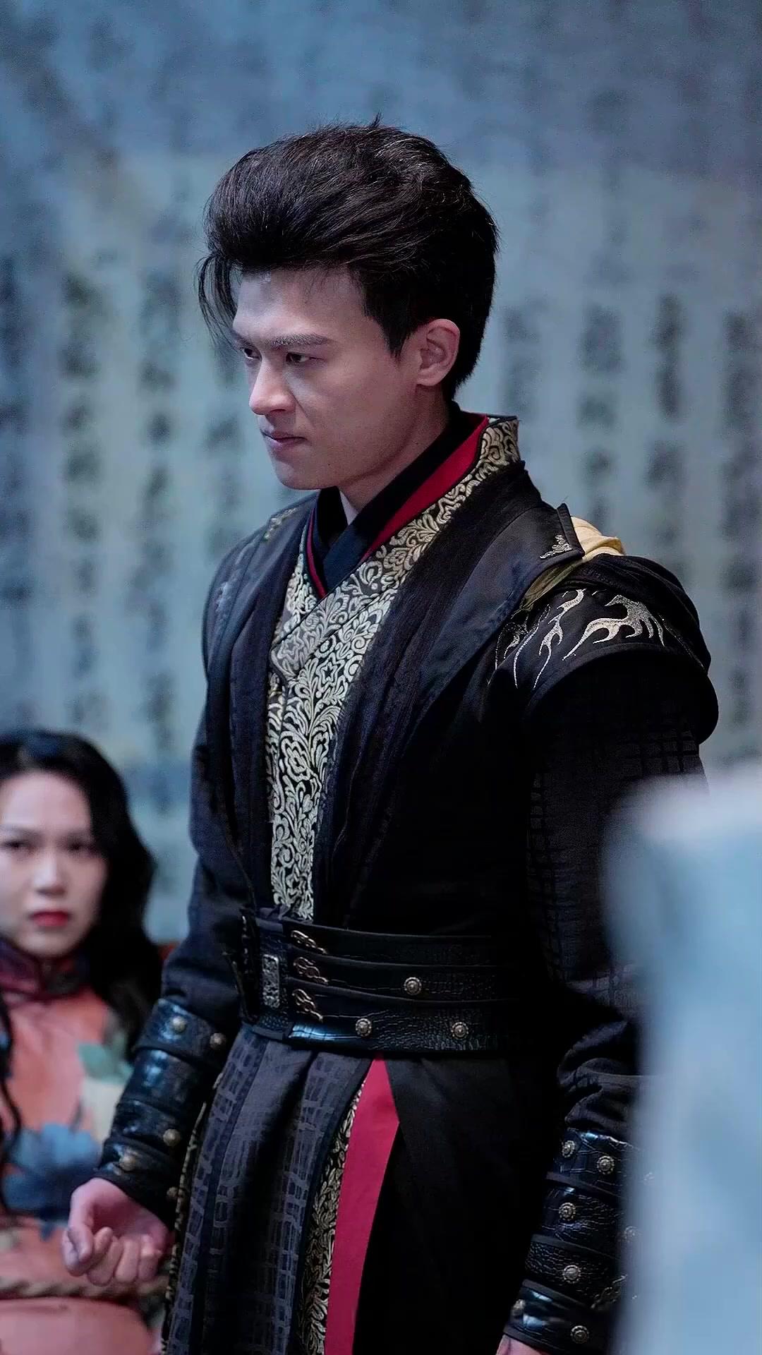 1500년 내공을 품은 그녀