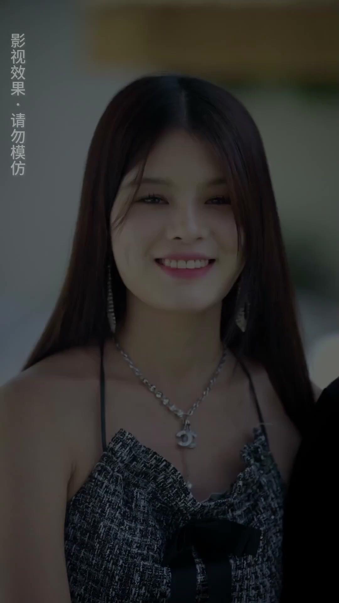 Tejebak di Dunia Hiburan