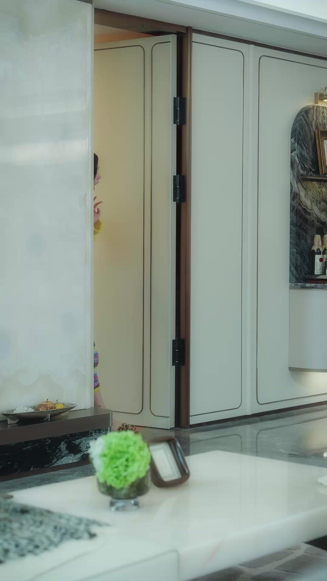 Fake Star? True Scheme Queen!