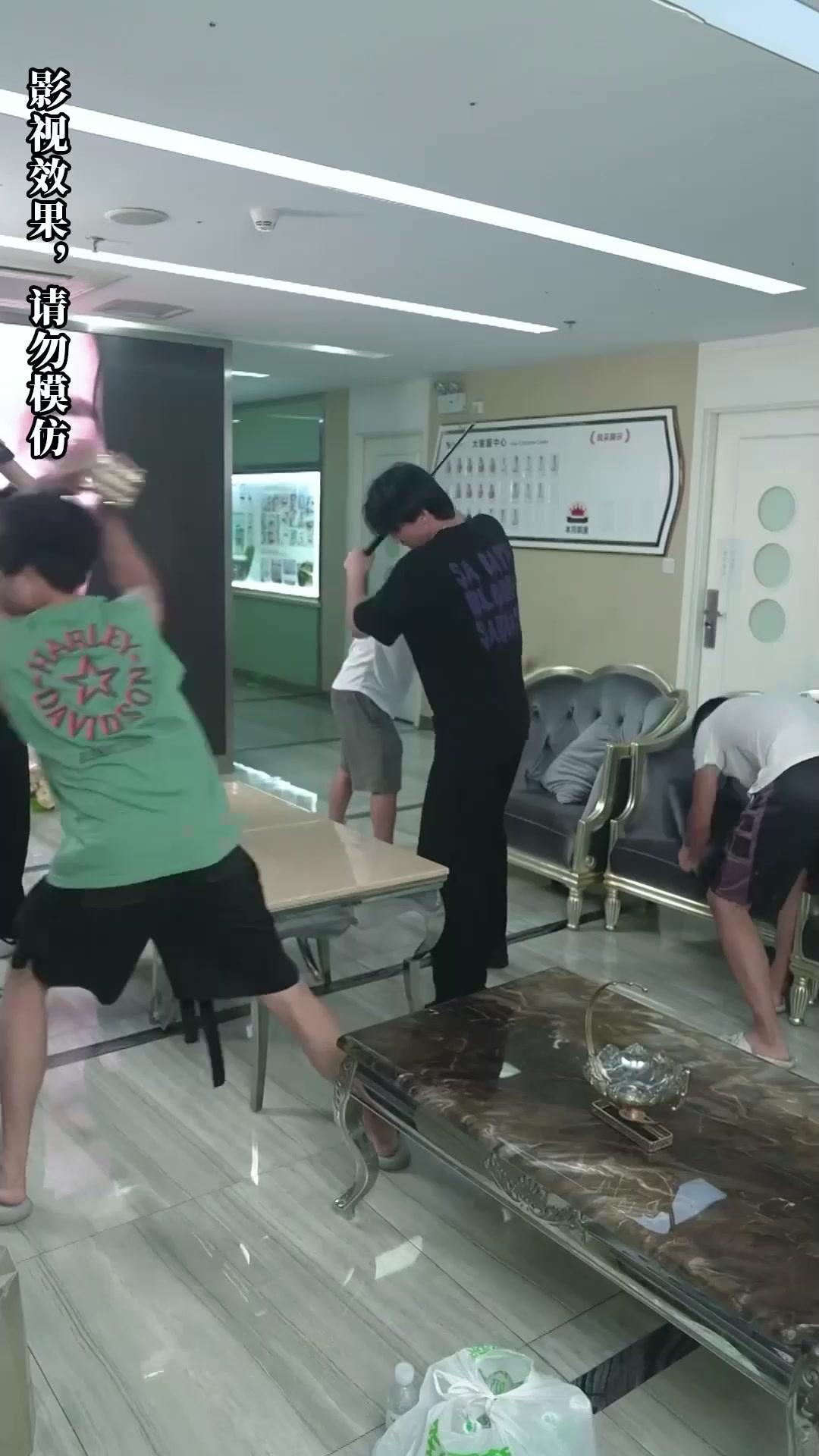 The Heiress and the Cold Billionaire