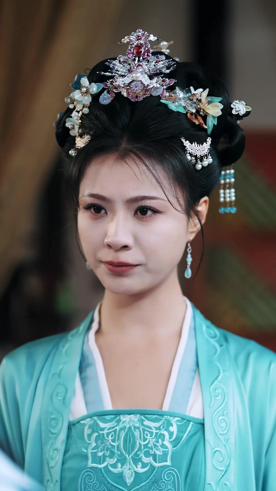 Kiss or Kill: The Consort's Return