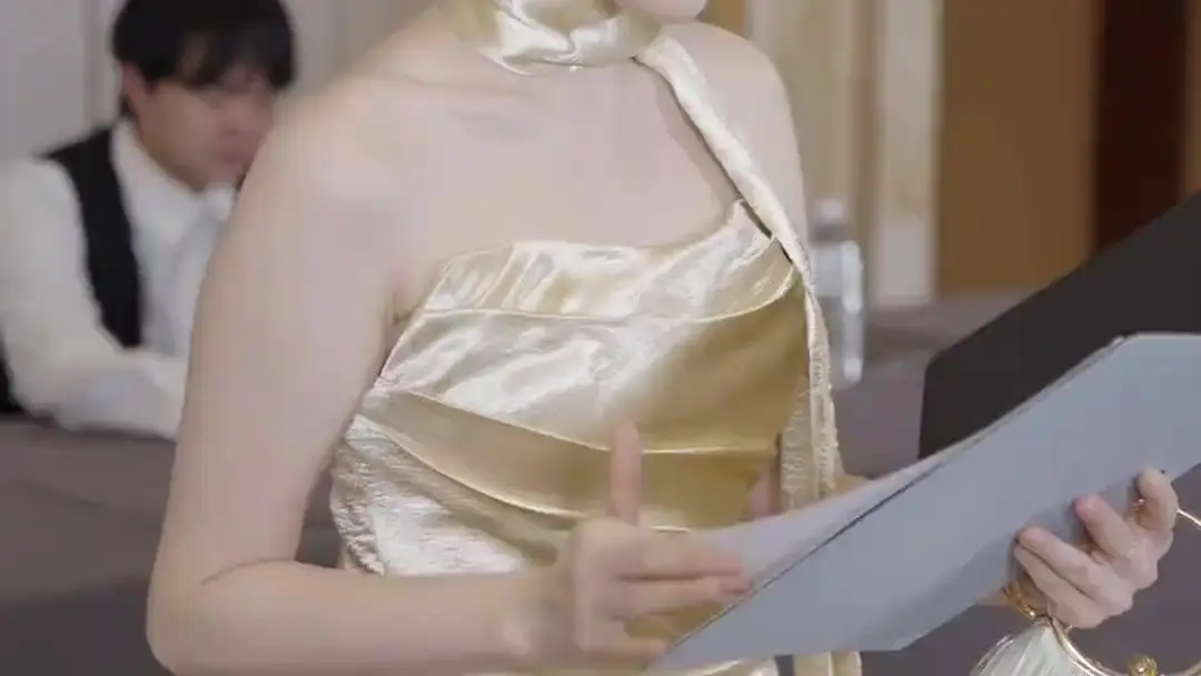 (Doublage) MA FEMME, LA PDG : Quand le pouvoir se négocie en or et en silence