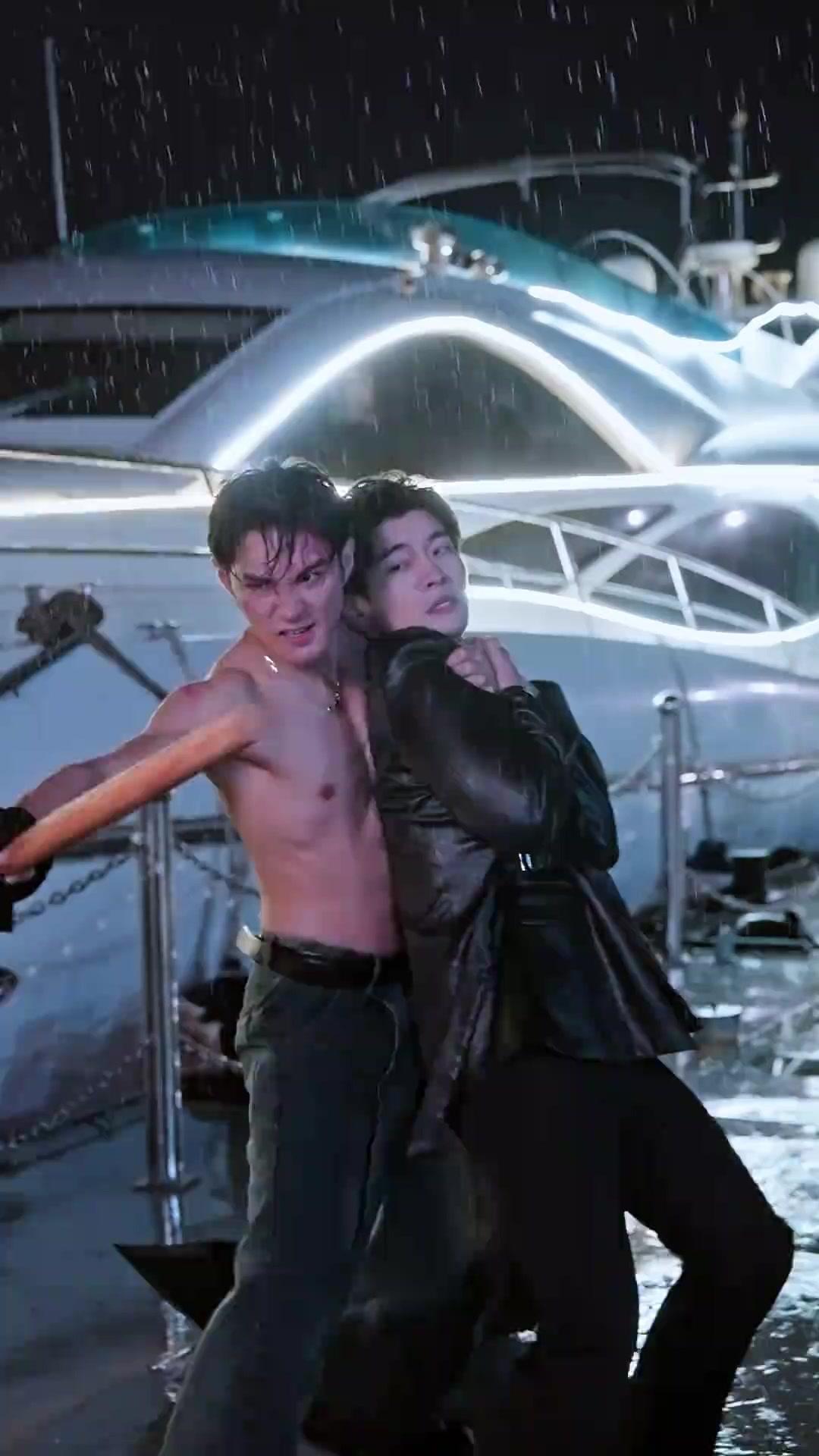 กรงทองซ่อนรัก