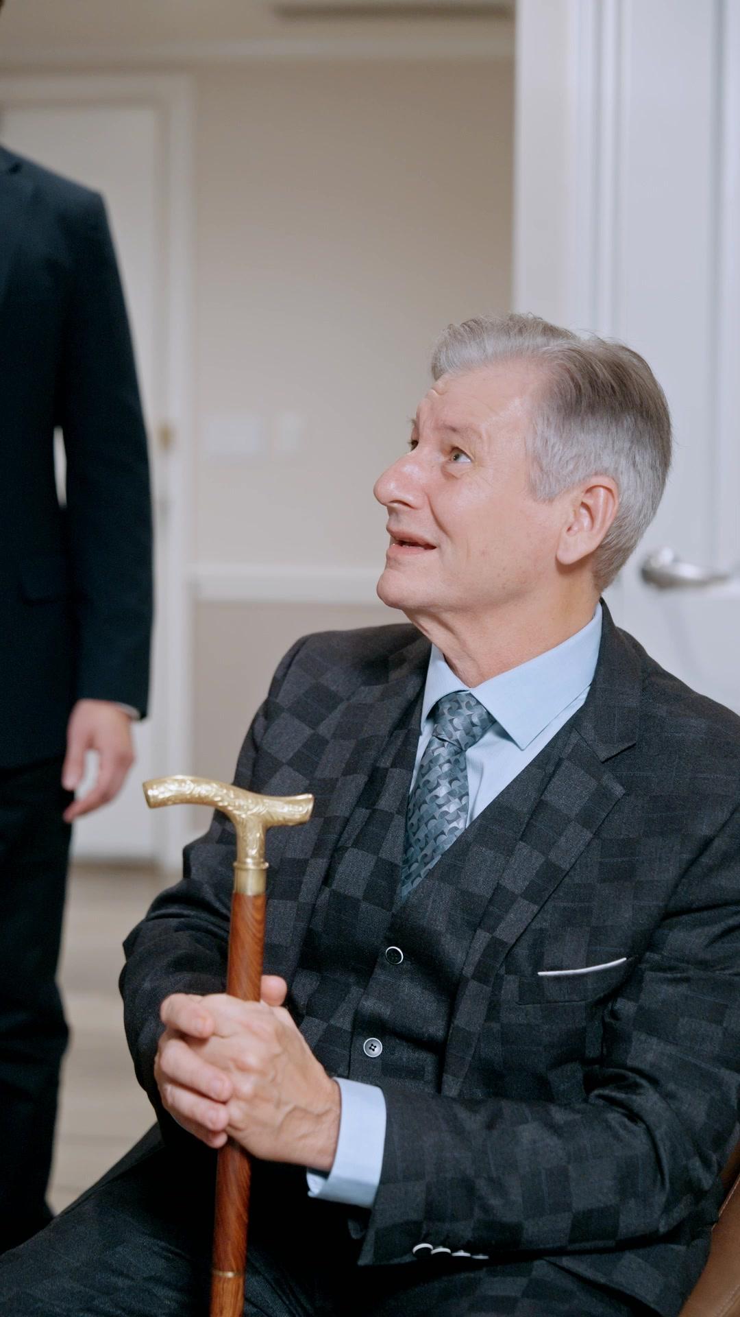 Atrapada como niñera del magnate