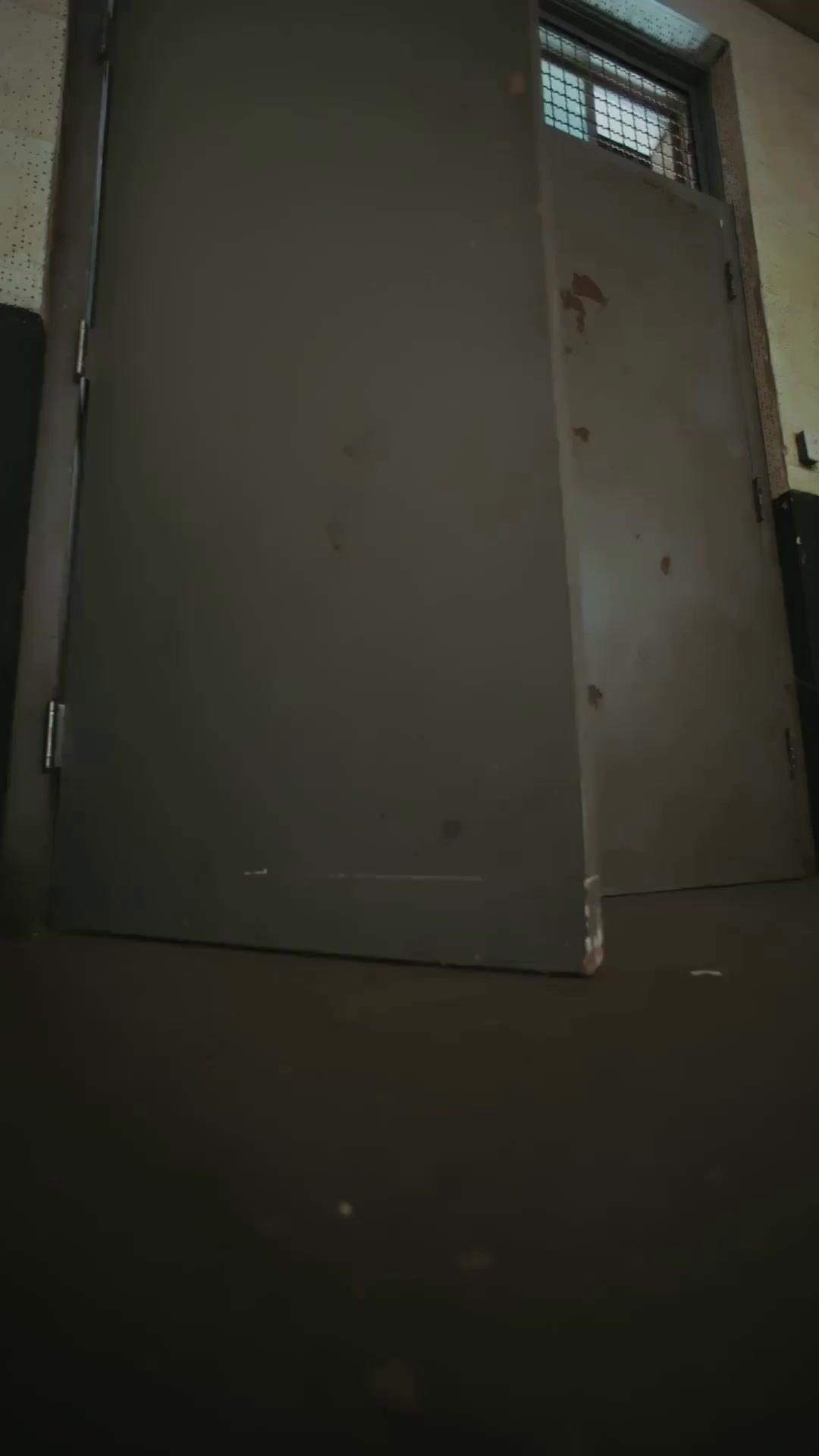 (مدبلج) المُنتحِلة بين أحضان أخوالي الثلاثة