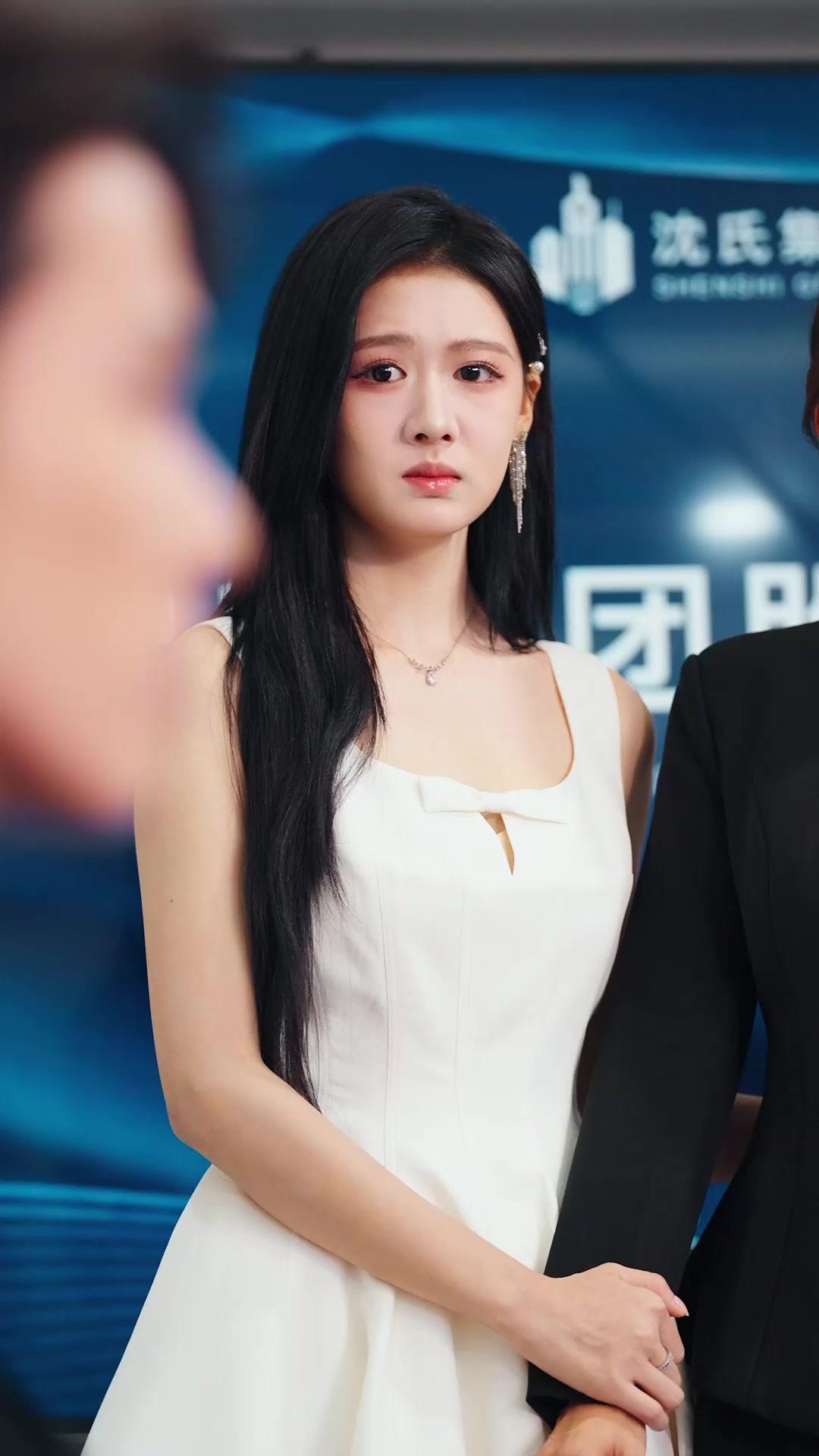 Primadona dan Pengawalnya