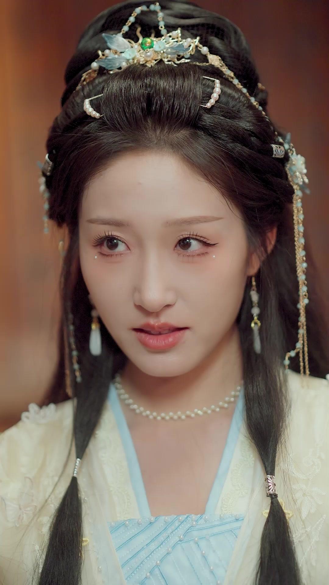 من يلمس الذهب يدفع عمره