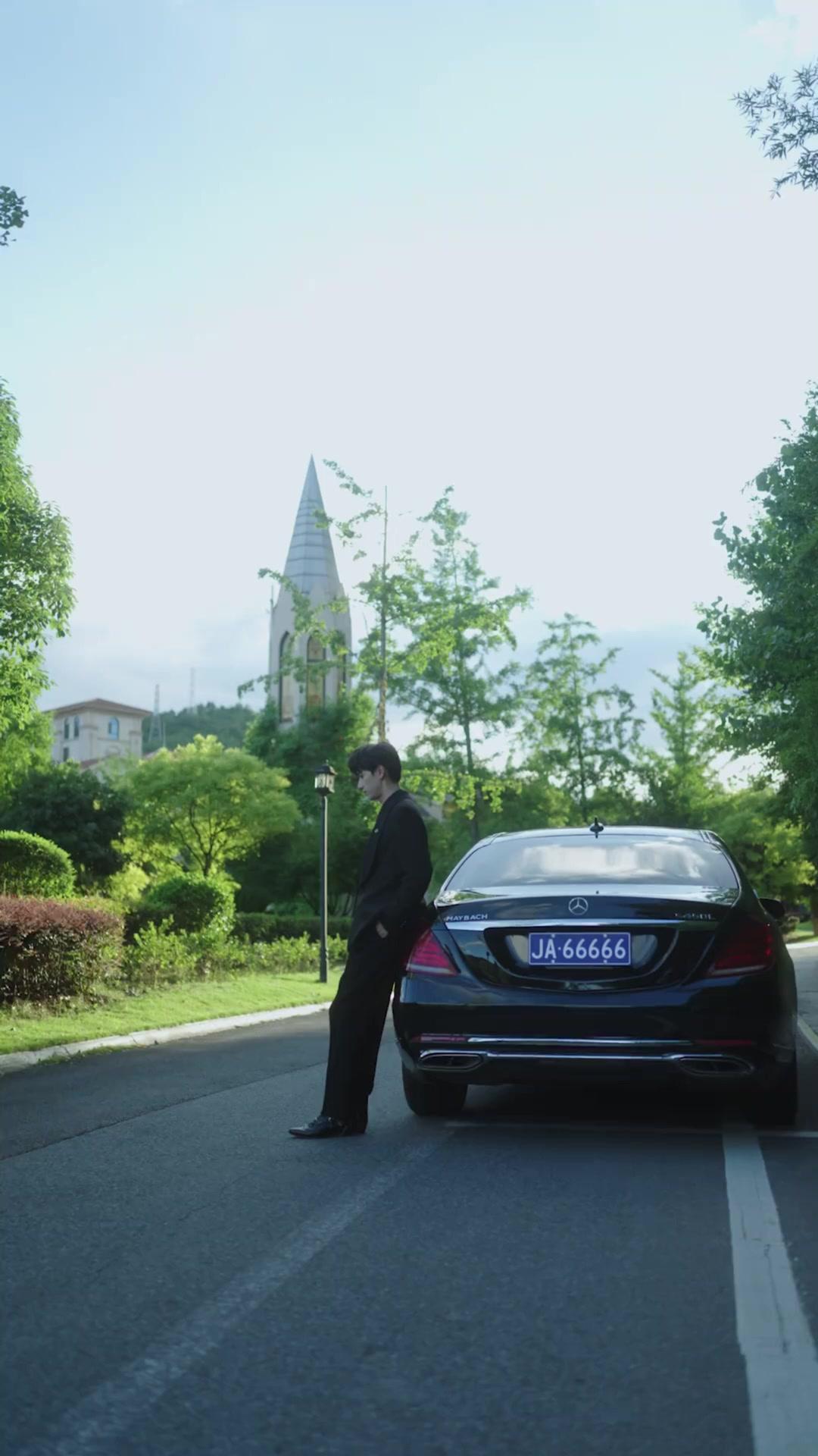 MON PDG EST UN LOUP-GAROU