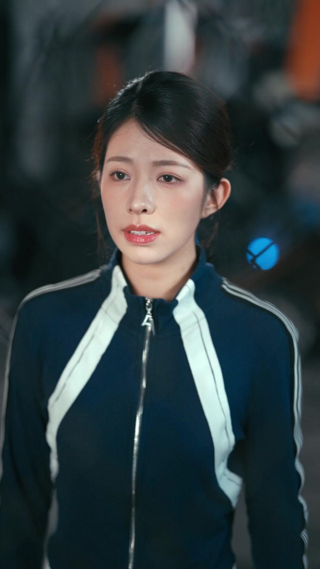 OMG! The Boxer King is Back!