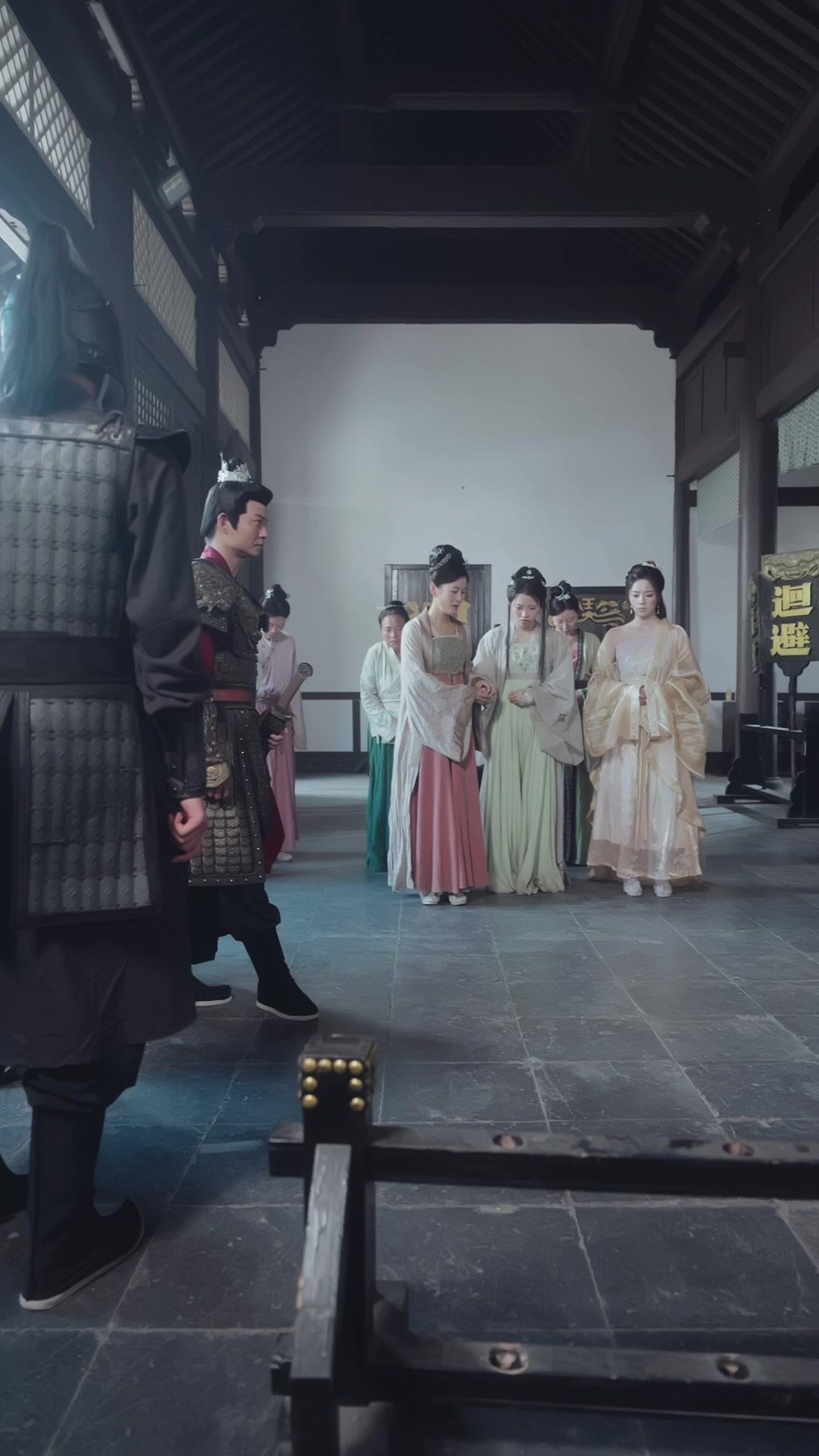 Asker Yerine İmparatoriçe