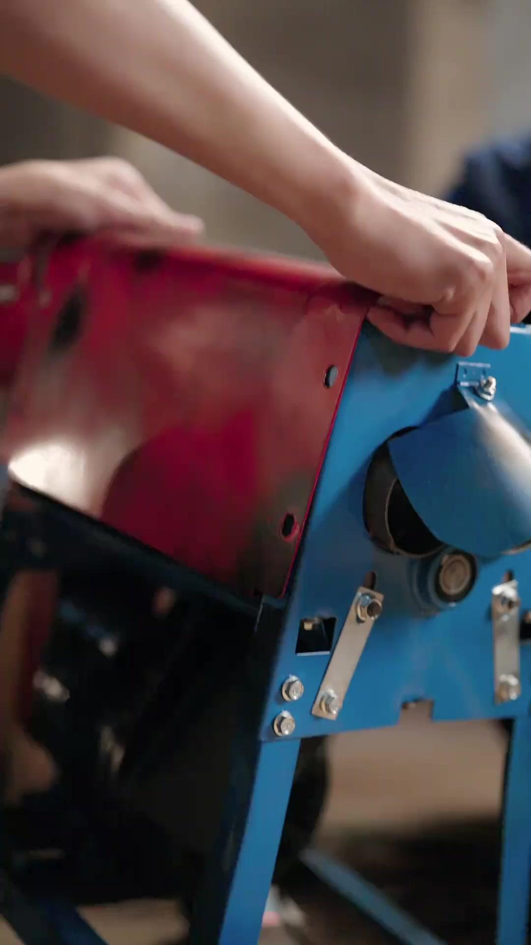 Cinta yang penuh bohongan