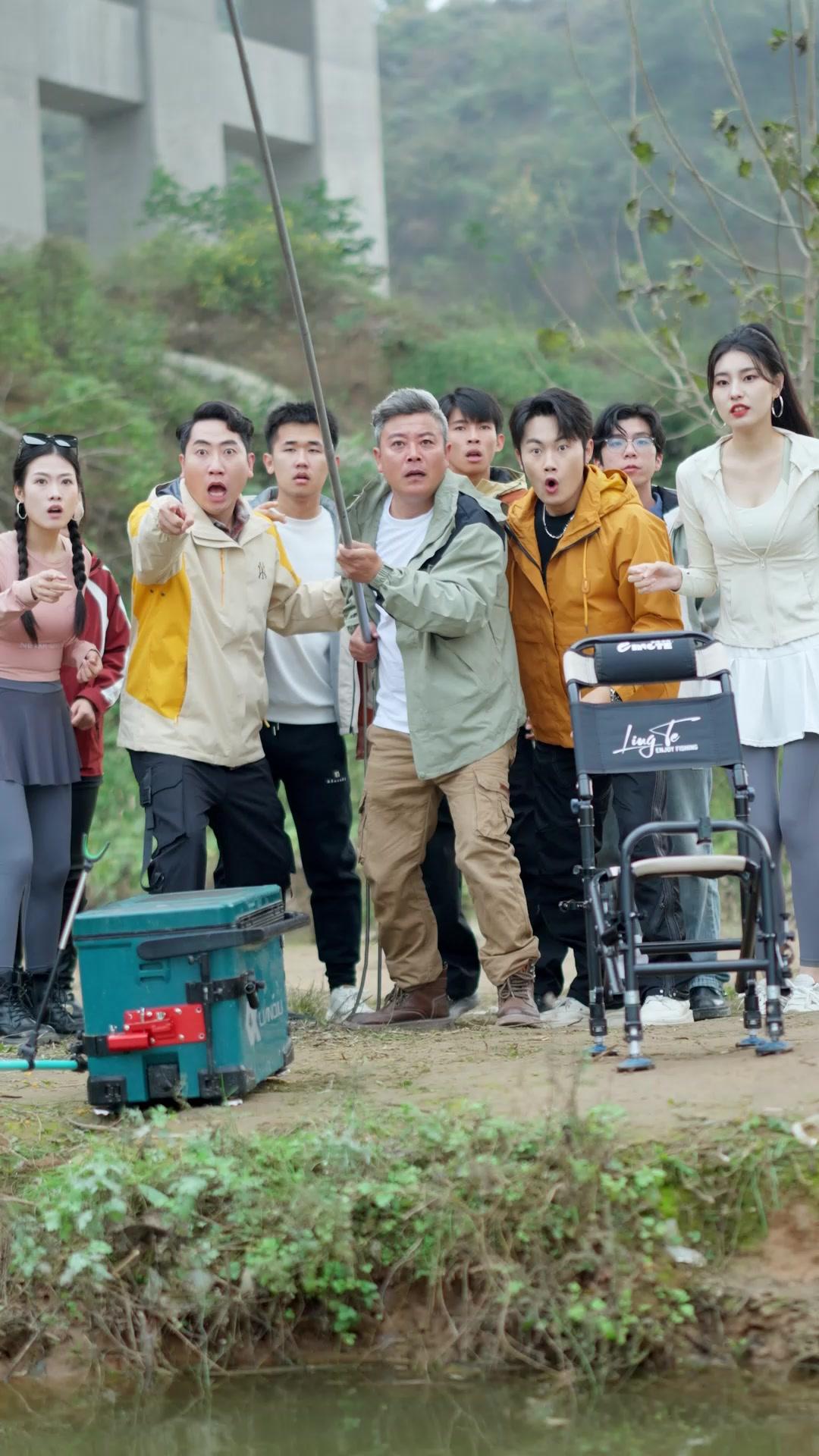 Da Morte à Evolução: O Monstro do Lago