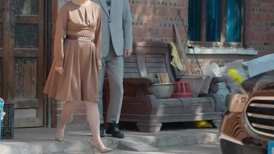 Princess Switch: The Bitter Revenge — The Unspoken War Behind Pearl Earrings