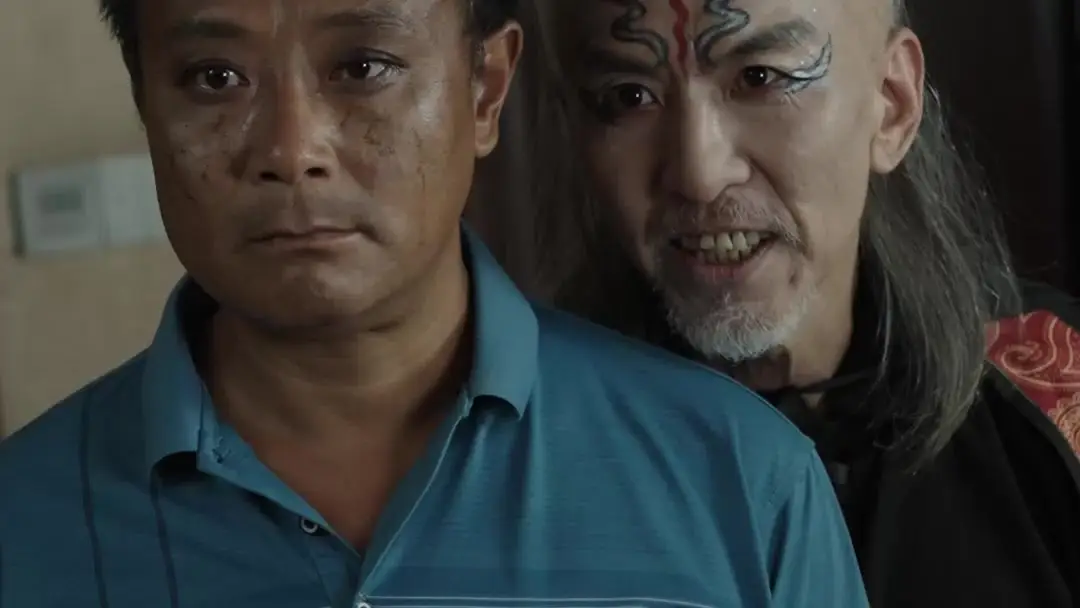 When Drama Wears a Cape and a Chain