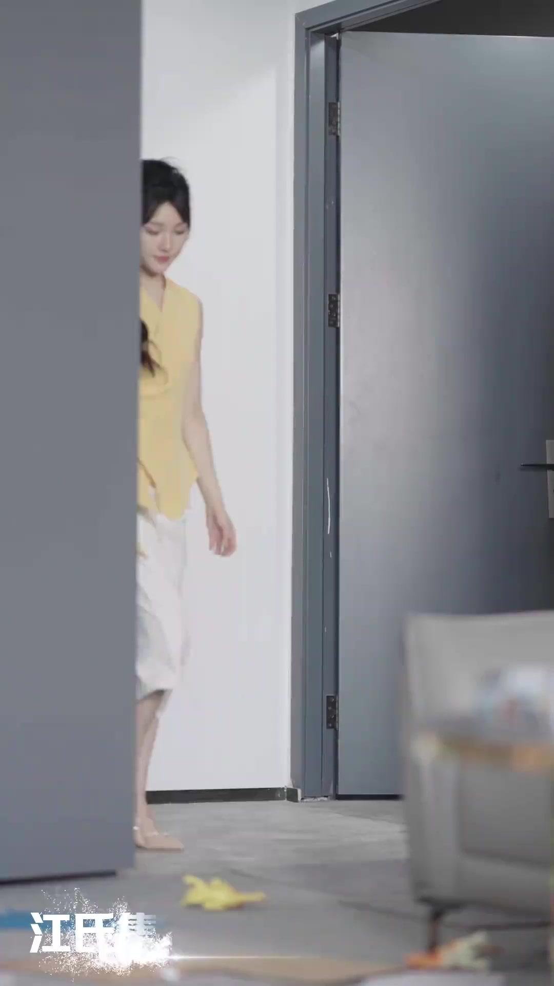 PRÉCIEUSE AUX YEUX DE MOREAU