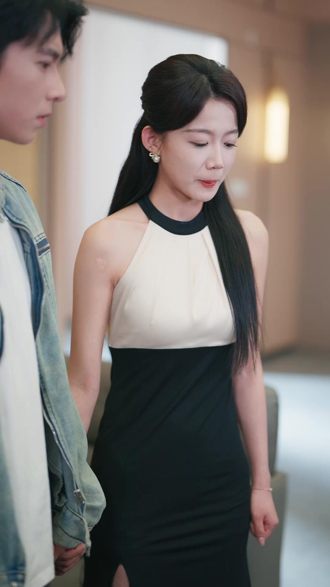 Jutawan Lari, Kekasih Ganti​