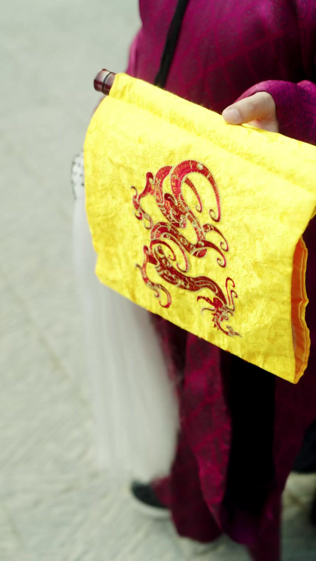 LA DÉTERMINATION DE LUCILLE