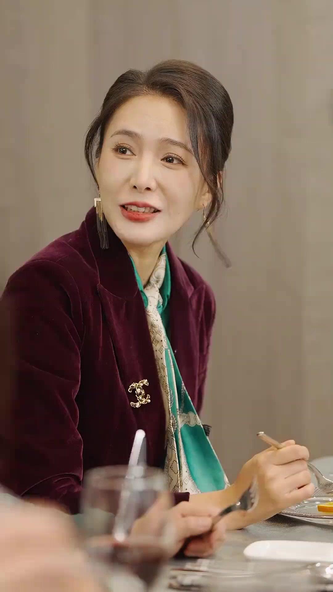 (Dubbed) Broken Bonds