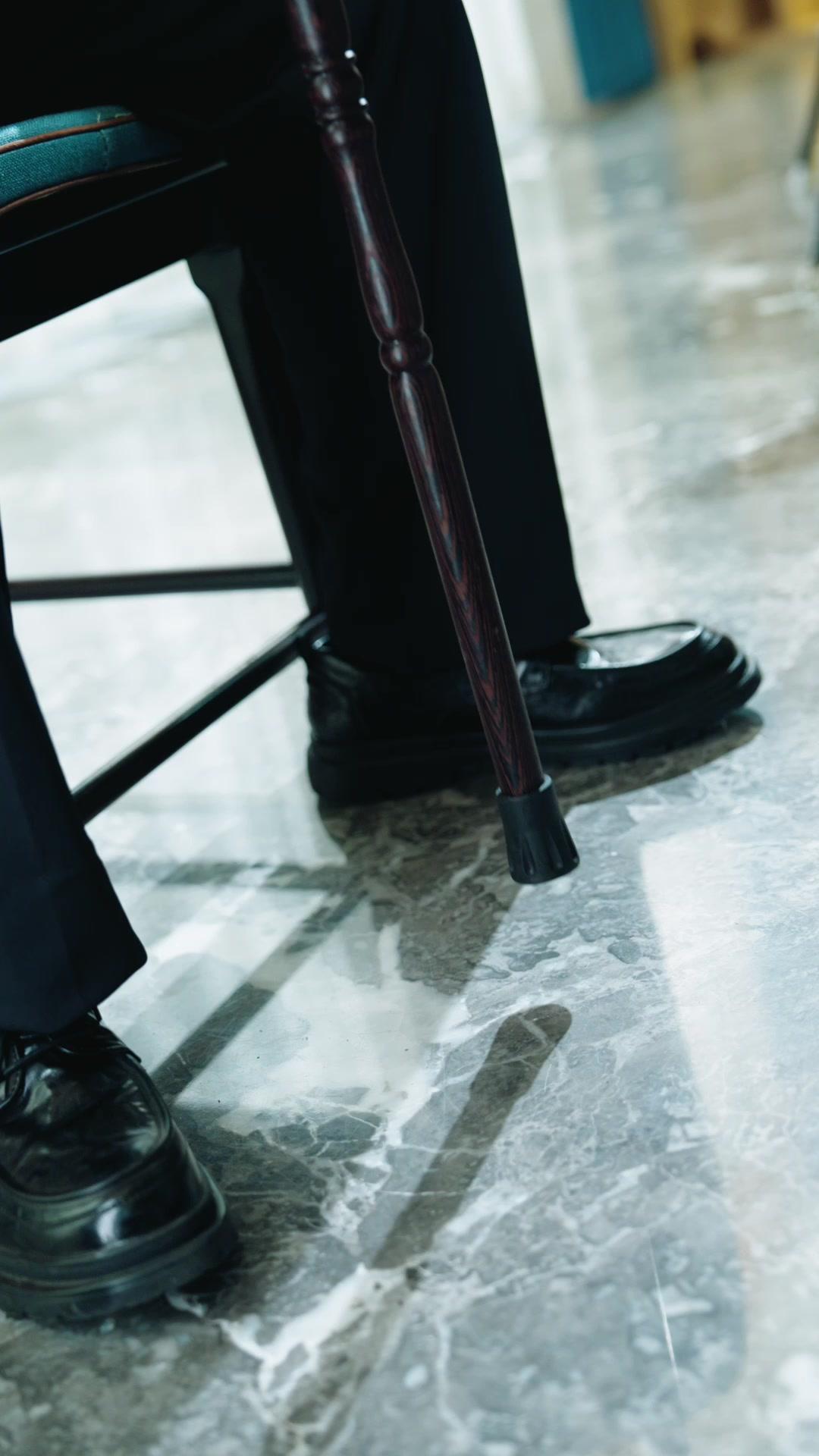 Phó Thác Cốt Nhục