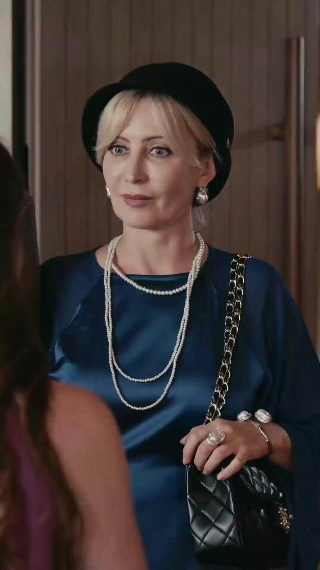 (Doblado)Identidad equivocada