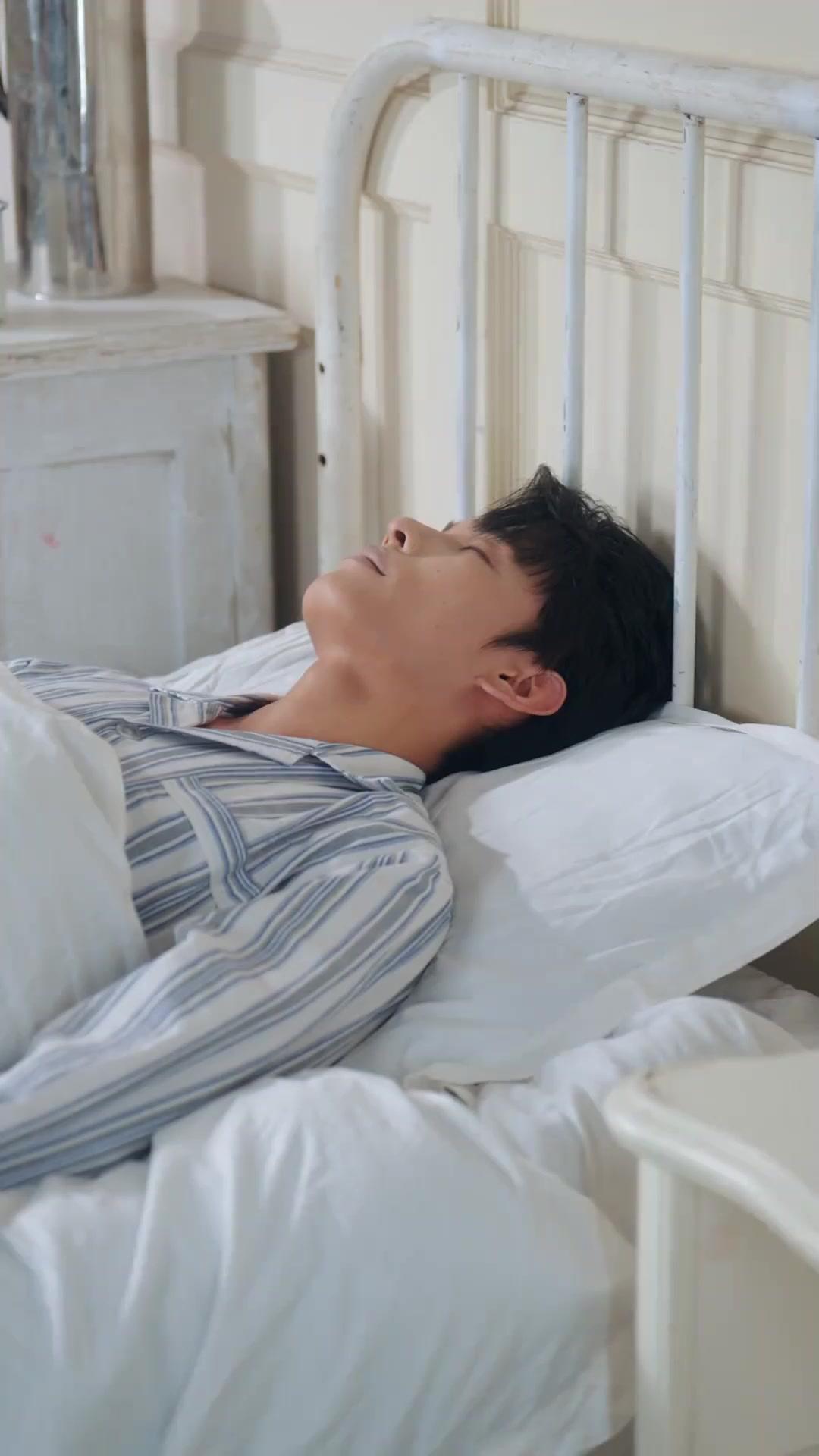 Cinta di Tengah Perang