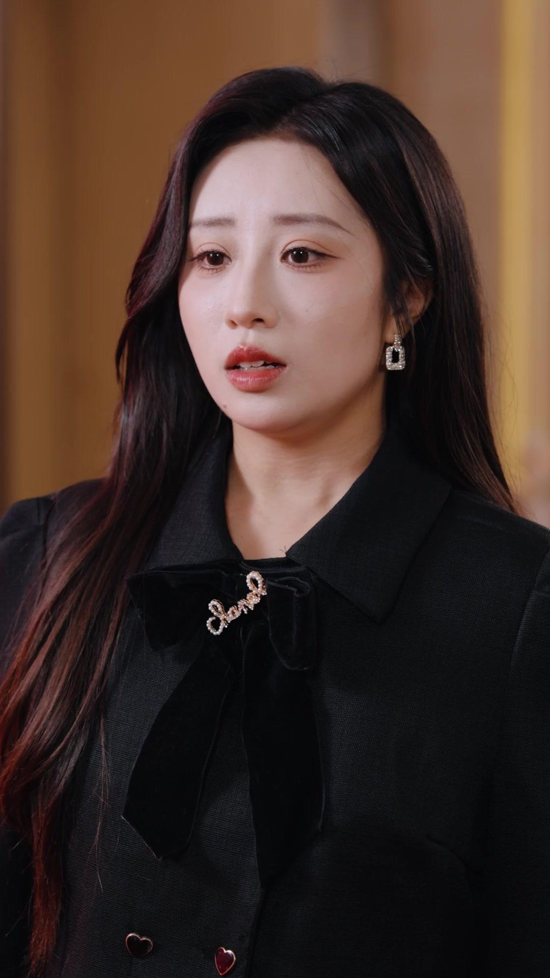 Dusta Orang Tua, Dendam Putri Terkaya