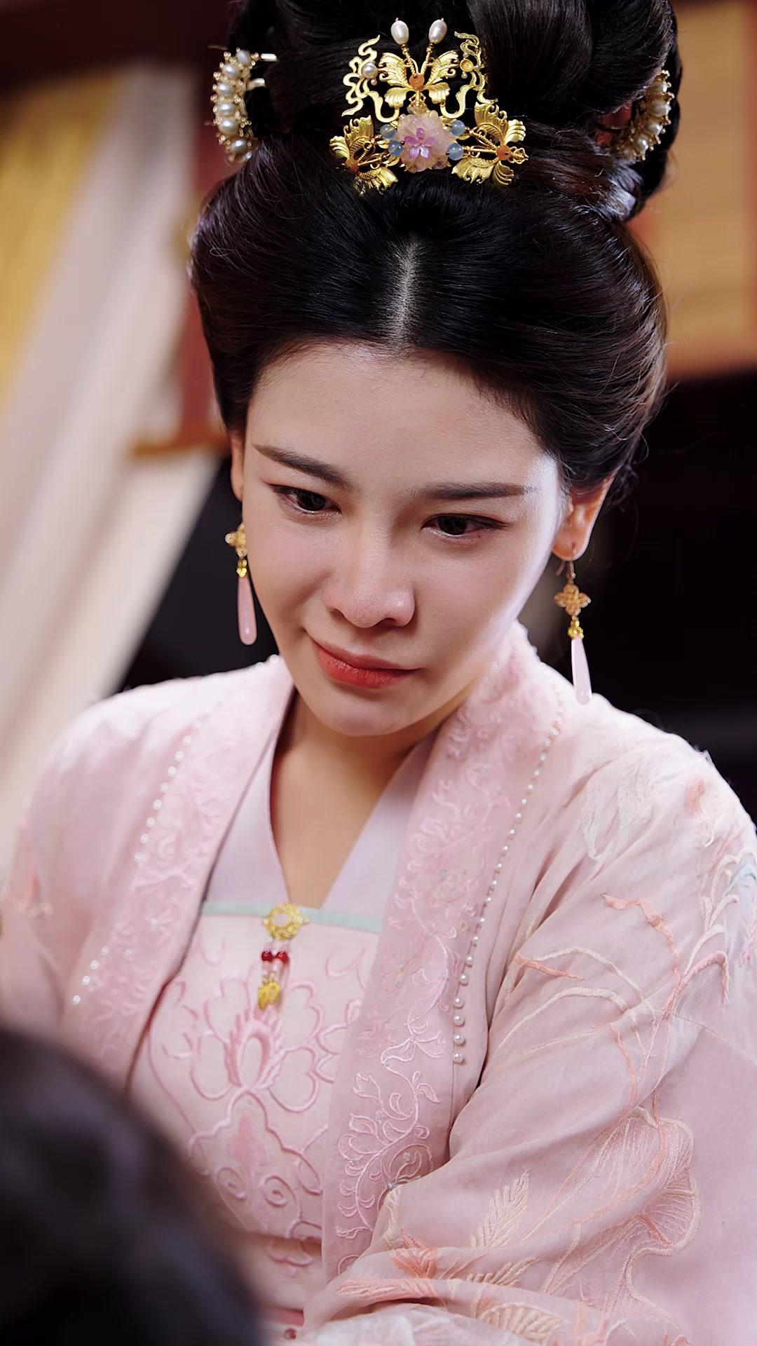 LA BELLE ESCLAVE DE JADE