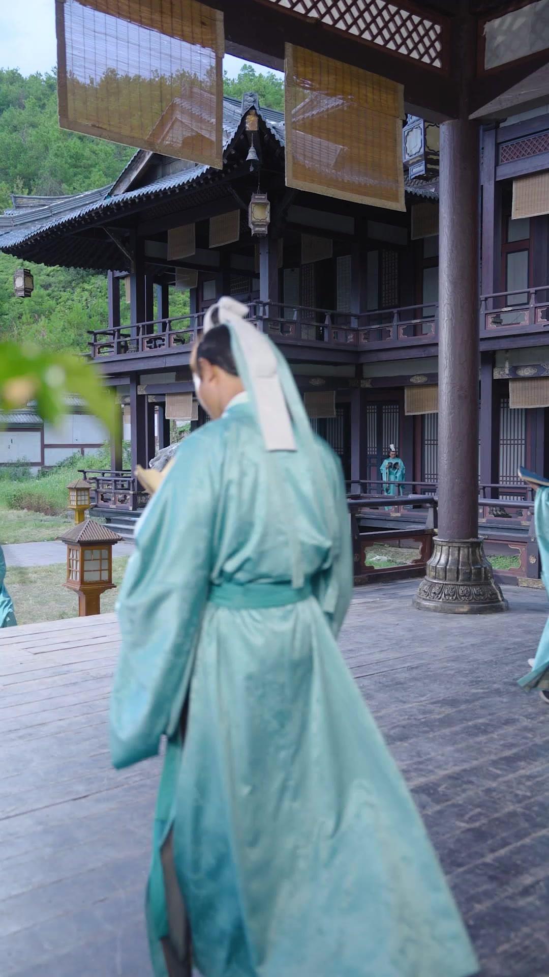 Yeşil Dağ’daki Sırlar