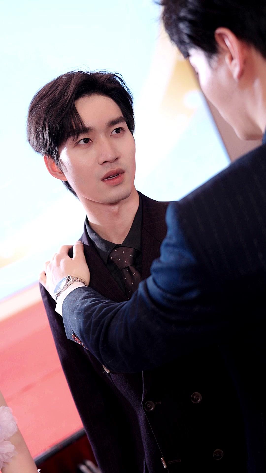 MARIAGE : RÉVEIL DE REINE