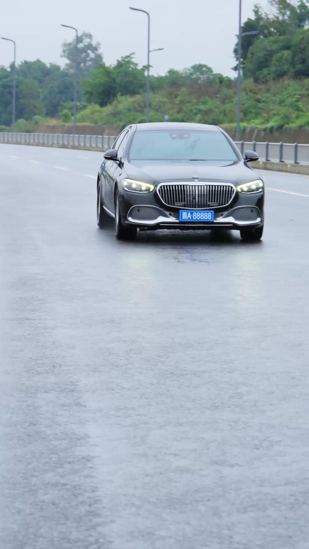 忘本前夫滾開！錦鯉體質只寵霸總