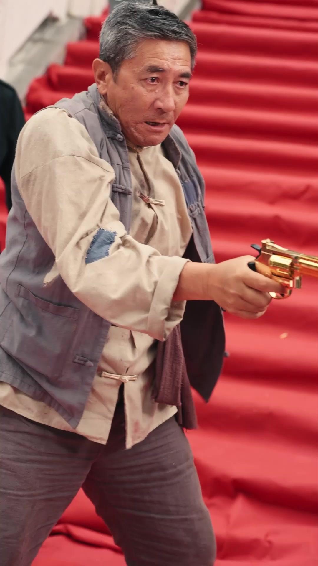 침묵한 사령관의 분노