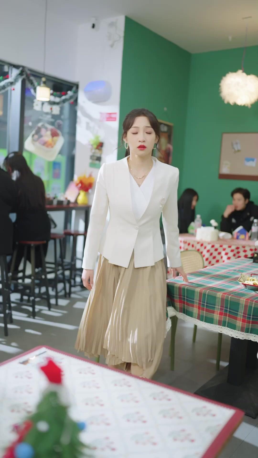 Fallen Heiress Rising to Glory