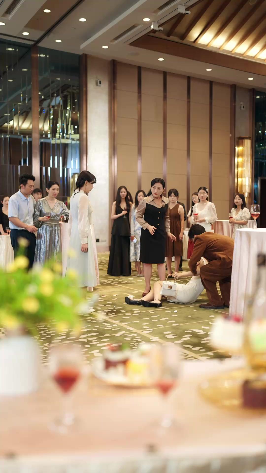 Caged by My Psycho Ex