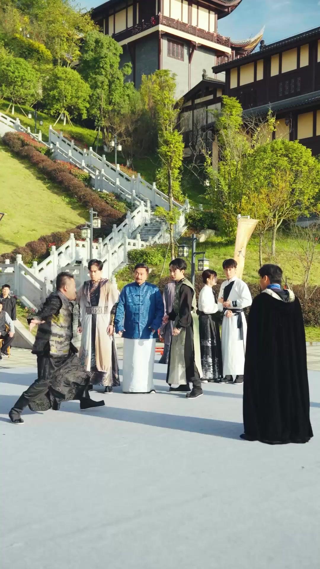 Topeng Menantu Lemah